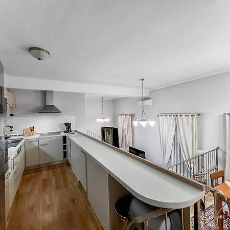 President Center Kovacska Apartment